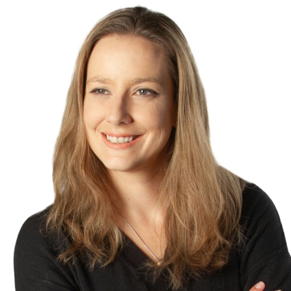 Meet your Posher, Krystal - Picture 2 of 2